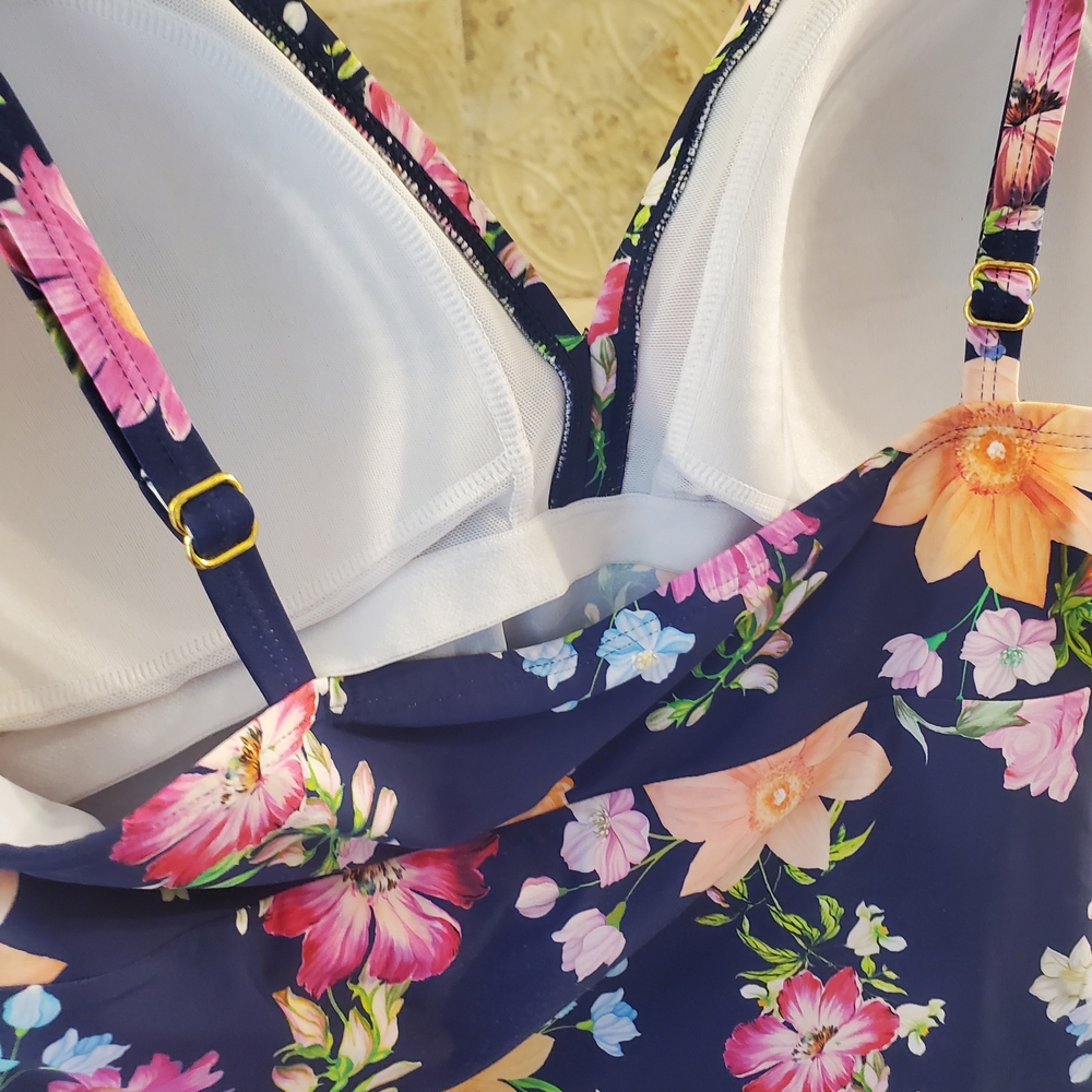 Swim Tankini Top 1x - Picture 4 of 5